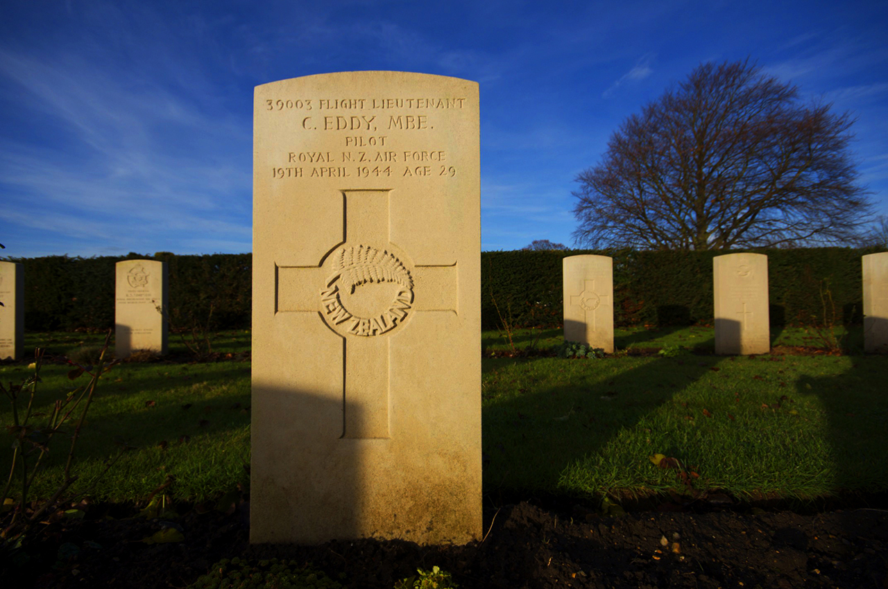 Charlie Eddy's grave © C Jones