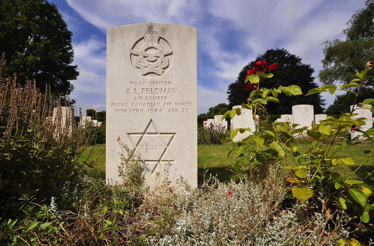 Arnold Feldman's grave © C Jones